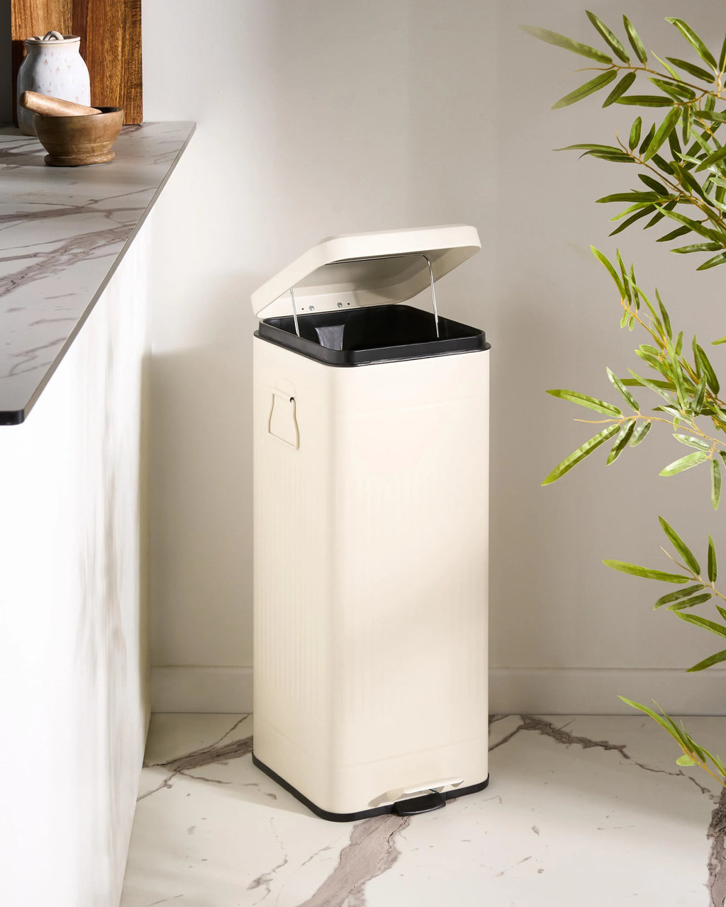 Poubelle 30 L Métal Beige