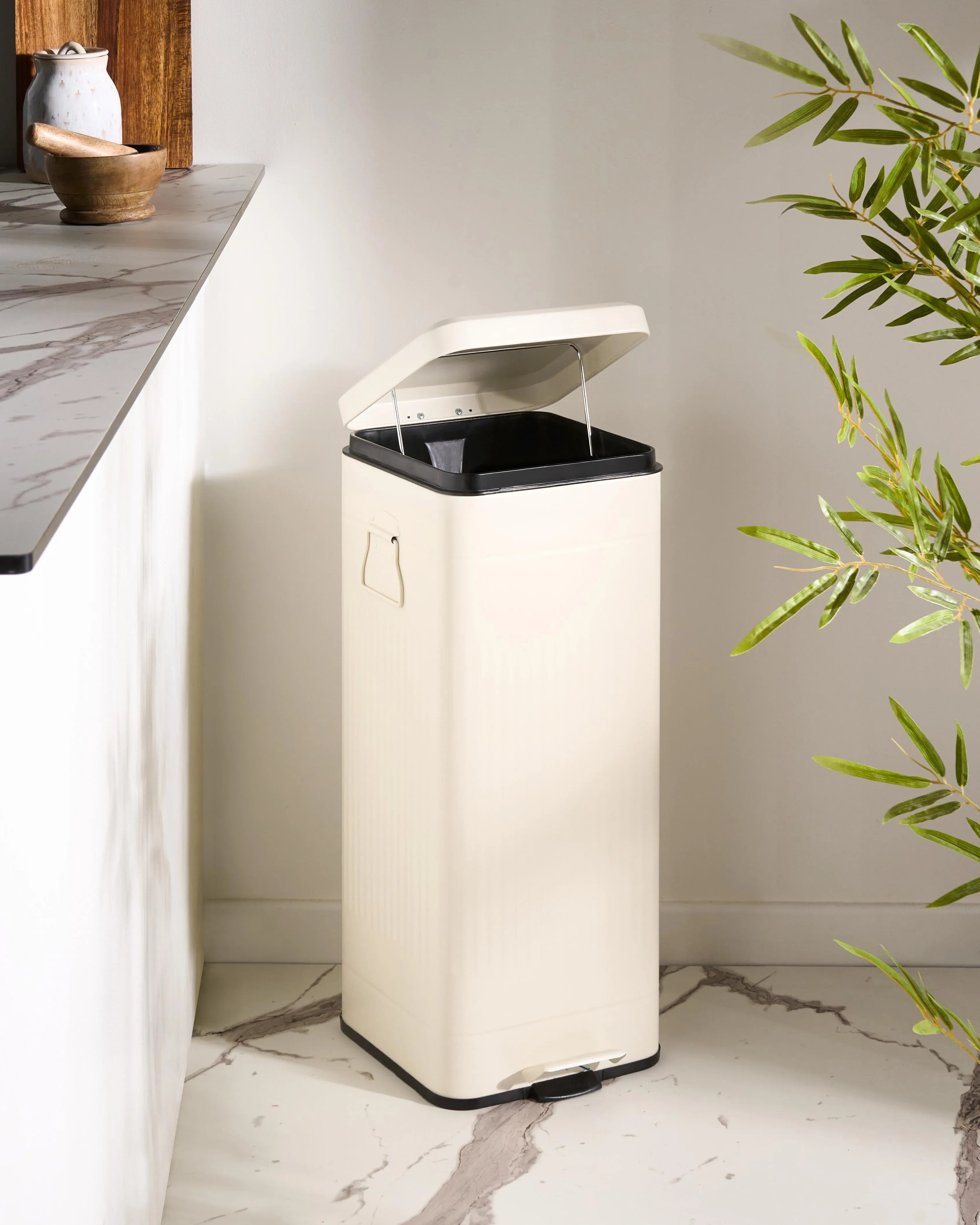 Poubelle 30 L Métal Beige